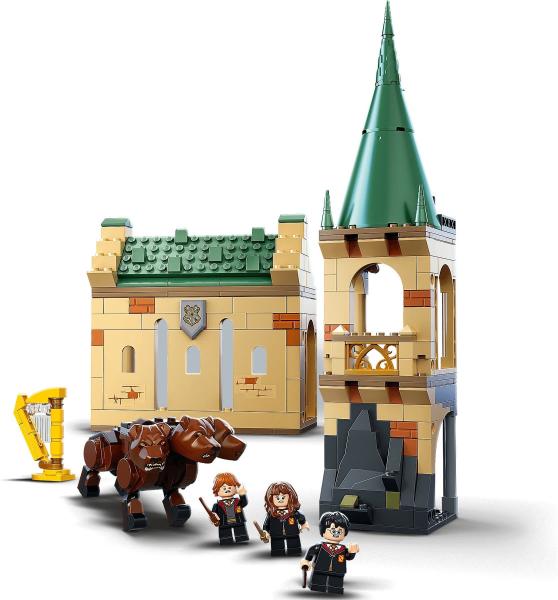 LEGO® Harry Potter™ - Roxfort - Találkozás Bolyhoskával (76387)