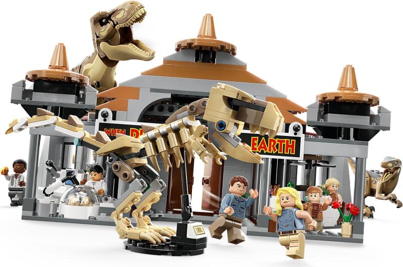 LEGO® Jurassic World - Látogatóközpont T-Rex és raptortámadás (76961)