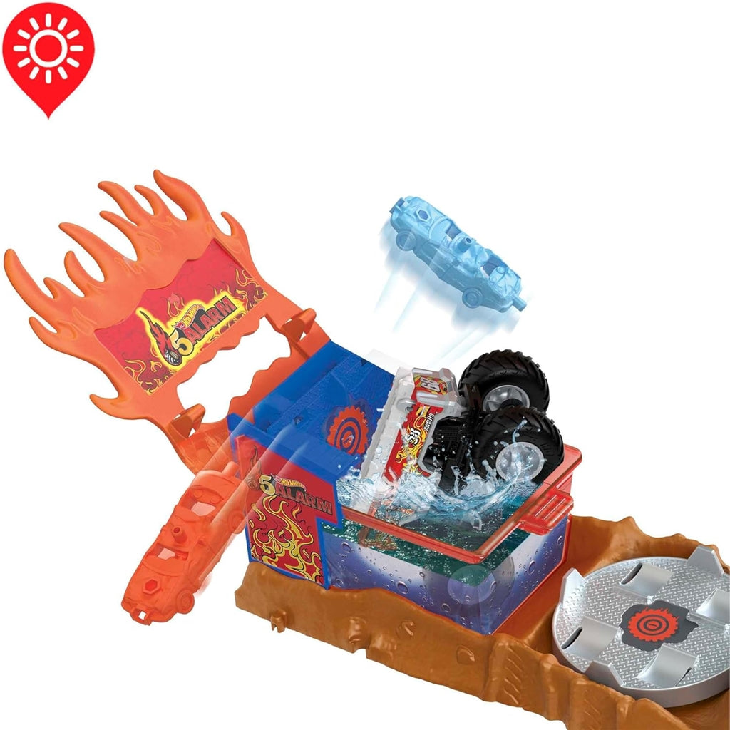 Mattel Hot Wheels: Monster Truck Live Aréna - Színváltós 5 Alarm Rescue játékszett (HPN73)