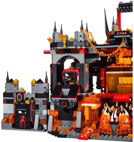 LEGO® Nexo Knights - Jestro vulkáni búvóhelye (70323)