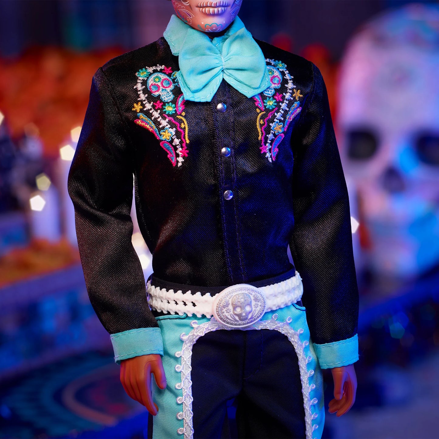 Mattel Barbie Signature Día De Muertos 2024 Ken baba fekete öltönyben, kalapban (HRM73)