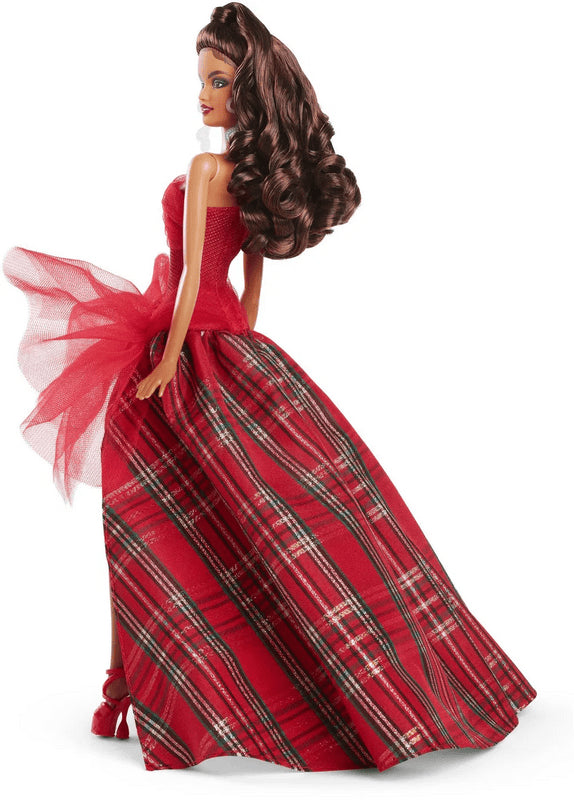 Mattel Barbie Signature Holiday Barbie baba 2024	(HRM63)