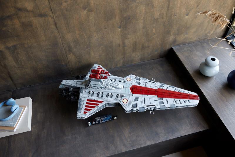 LEGO® Star Wars™ - Venator-osztályú köztársasági támadó cirkáló (75367)