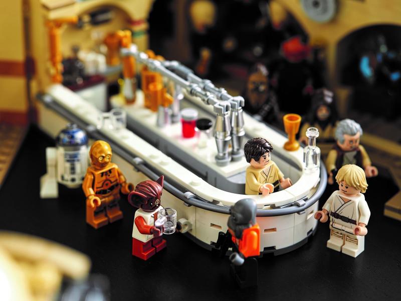 LEGO® Star Wars™ - Mos Eisley Cantina (75290)