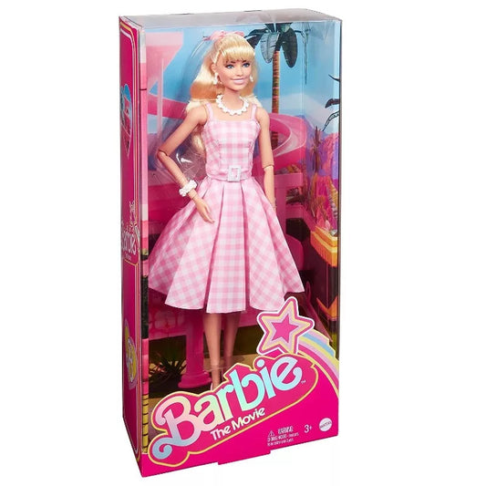 Mattel Barbie The Movie Margot Robbie kockás ruhában (HPJ96)