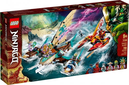 LEGO® NINJAGO® - Katamarán tengeri csata (71748)