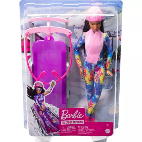 Mattel Barbie baba téli felszerelésben szánkóval, síszemüveggel (HGM74)